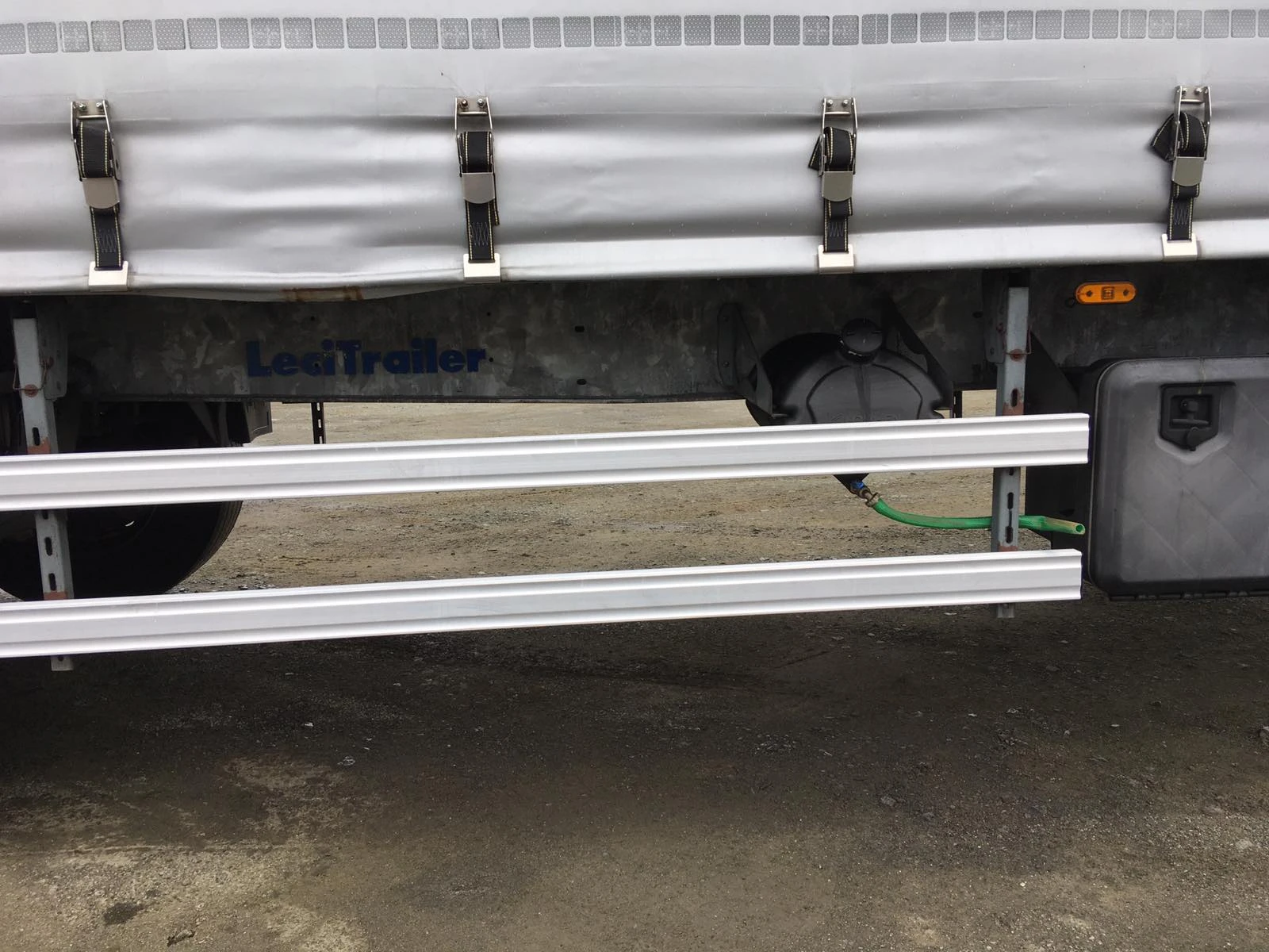 ����������� LeciTrailer | Mobile.bg � ����������� 3