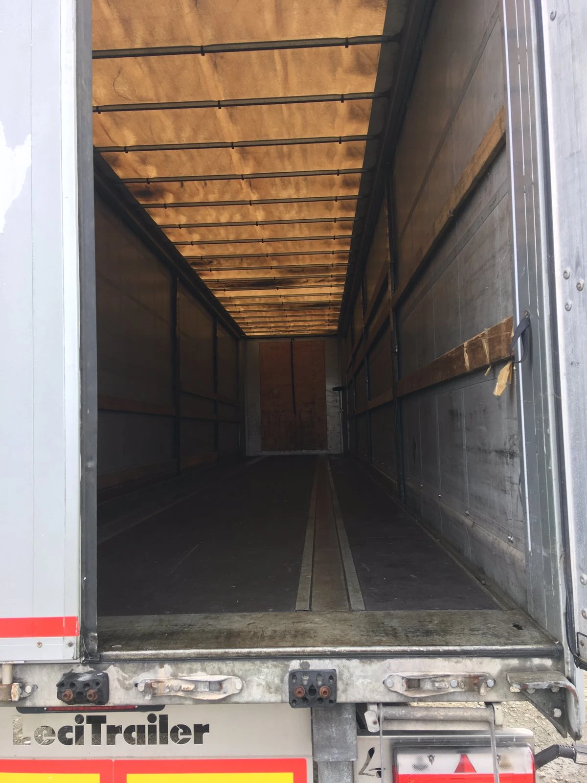 ����������� LeciTrailer | Mobile.bg � ����������� 4