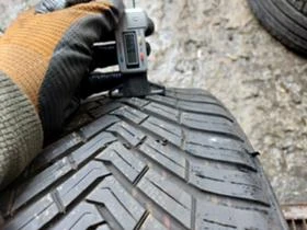 Гуми Всесезонни 225/40R18, снимка 4
