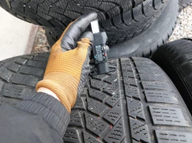 Гуми Зимни 235/55R19, снимка 6