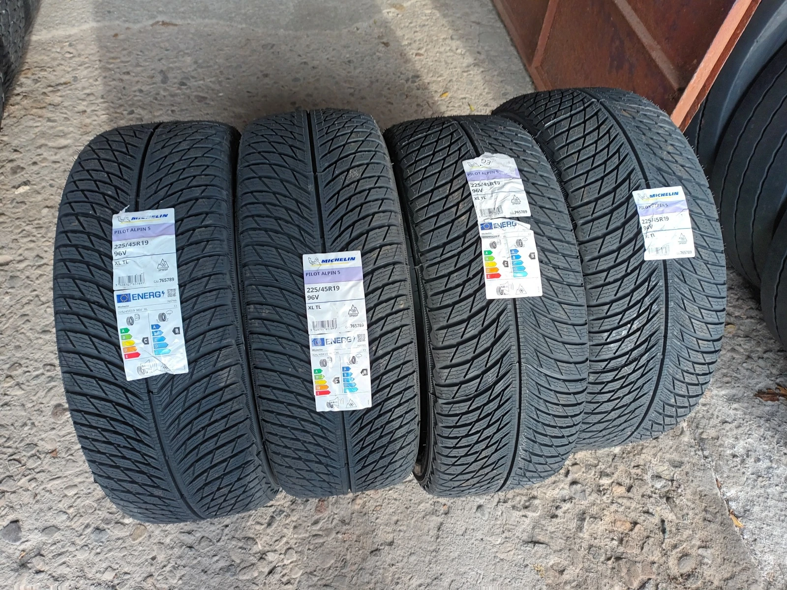  225/45R19 | Mobile.bg   1