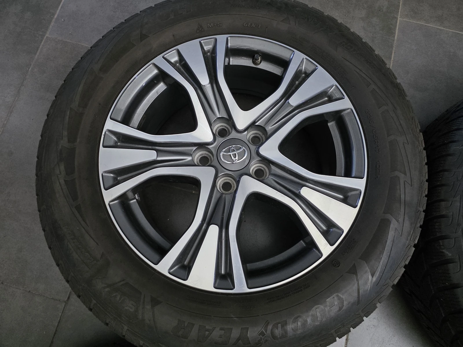 Джанти за Toyota, снимка 3 - Гуми и джанти - 56688253