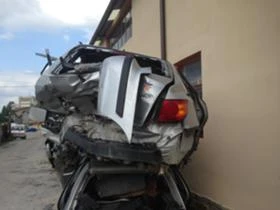 Hyundai Elantra 2.0i 16V, снимка 2