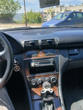 Mercedes-Benz C 220, снимка 13