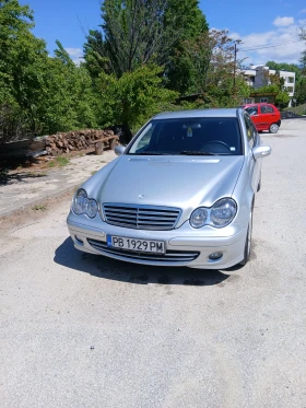 Mercedes-Benz C 220, снимка 2
