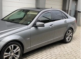 Mercedes-Benz C 220 FULL Екстри, снимка 3