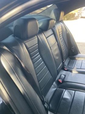 Mercedes-Benz E 220, снимка 9