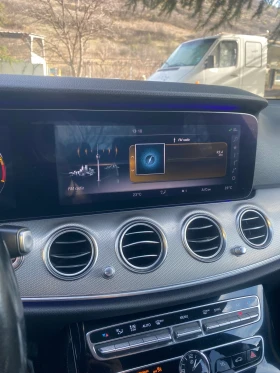 Mercedes-Benz E 220, снимка 13