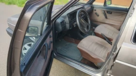 VW Golf 1.6 TD/65коня - 1650 € / 3227.12 лв. - 27483876 4