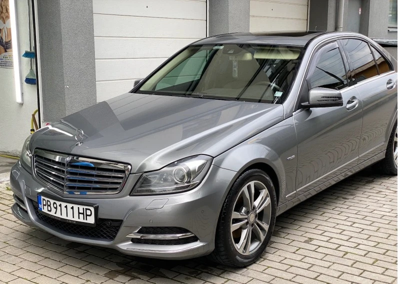 Mercedes-Benz C 220 FULL Екстри, снимка 1 - Автомобили и джипове - 46289721