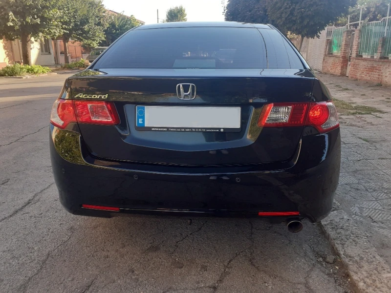 Honda Accord 2.0 i-VTEC, снимка 2 - Автомобили и джипове - 47379254