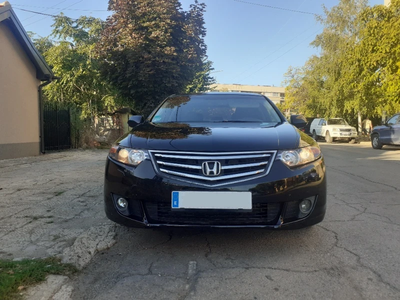 Honda Accord 2.0 i-VTEC, снимка 5 - Автомобили и джипове - 47379254