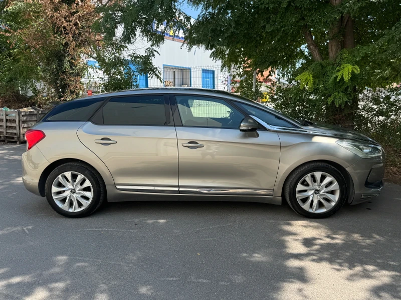 Citroen DS5 1.6 e-Hdi, снимка 4 - Автомобили и джипове - 51319125