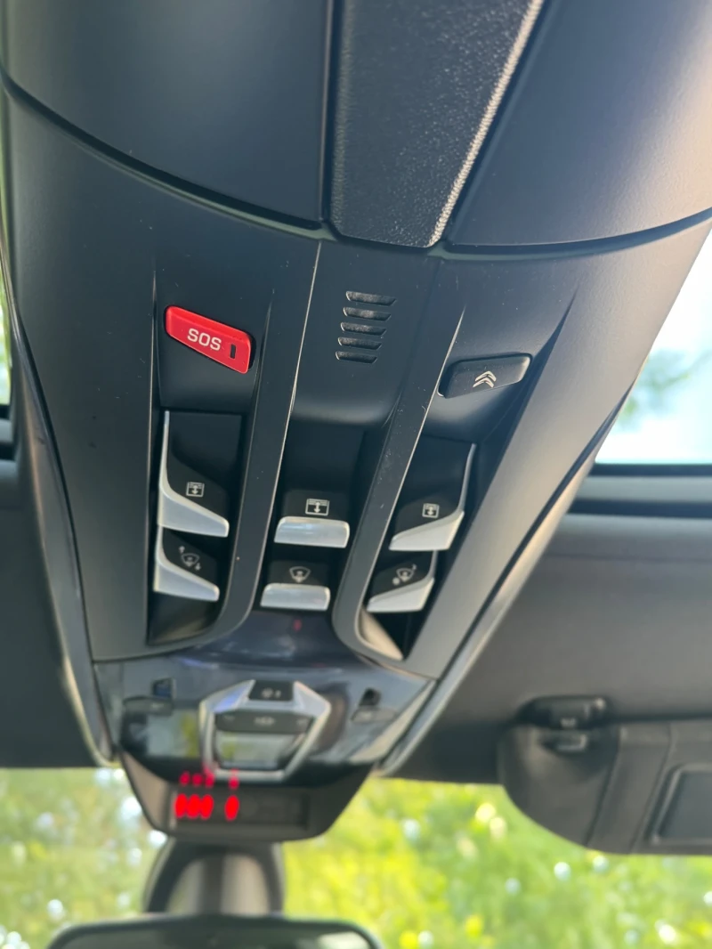 Citroen DS5 1.6 e-Hdi, снимка 13 - Автомобили и джипове - 51319125