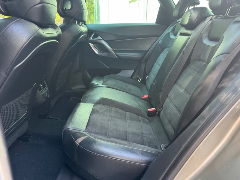 Citroen DS5 1.6 e-Hdi, снимка 11 - Автомобили и джипове - 51319125