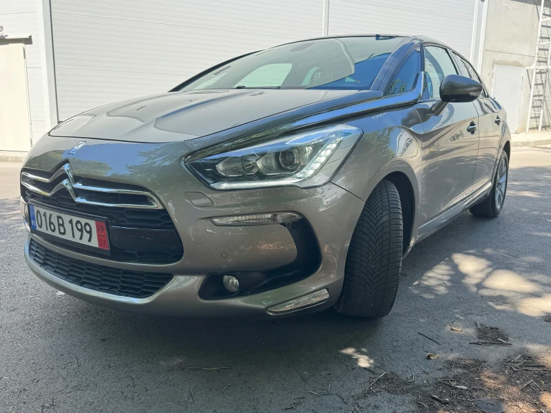 Citroen DS5 1.6 e-Hdi, снимка 2 - Автомобили и джипове - 51319125