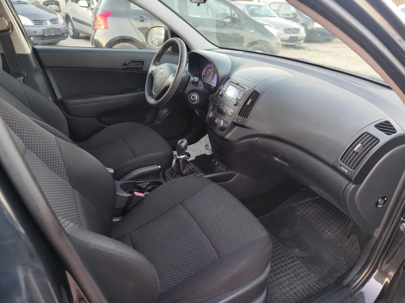 Hyundai I30 1.6 дизел Италия, снимка 11 - Автомобили и джипове - 51377141