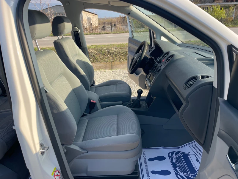VW Caddy 1.9TDI, снимка 9 - Автомобили и джипове - 52385277