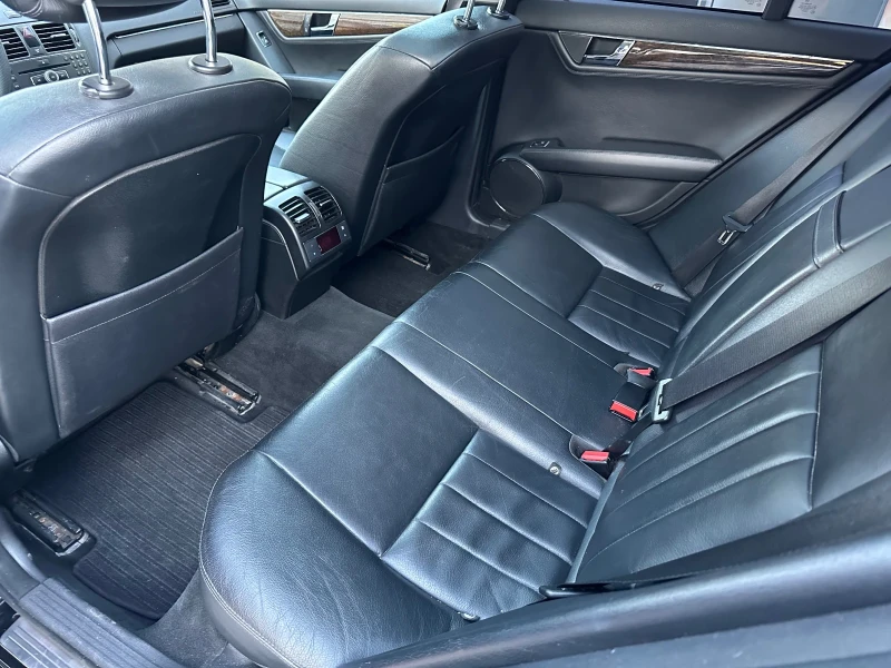 Mercedes-Benz C 280, снимка 6 - Автомобили и джипове - 52922316