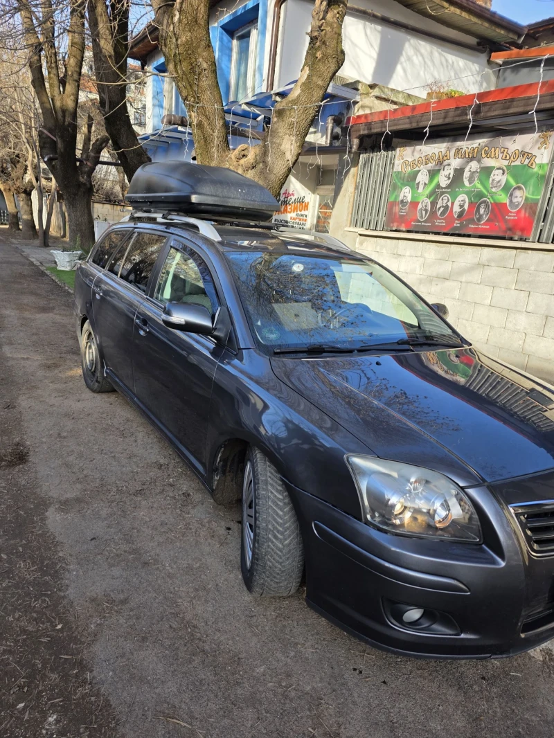Toyota Avensis Комби, снимка 4 - Автомобили и джипове - 53176116