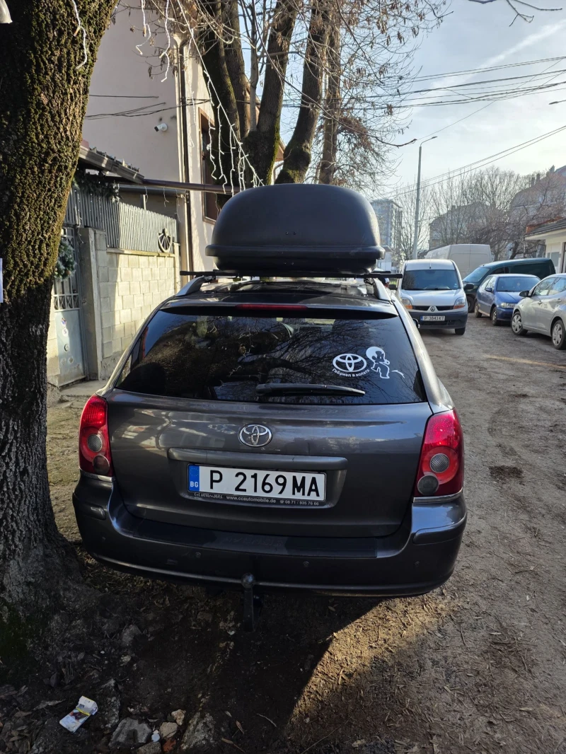Toyota Avensis Комби, снимка 2 - Автомобили и джипове - 53176116