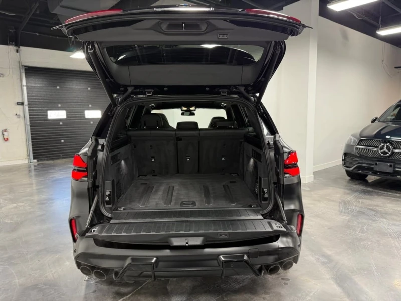 BMW X5M COMPETITION * ВСИЧКИ ЕКСТРИ* ПРЕДСТАВИТЕЛСТВО* , снимка 12 - Автомобили и джипове - 53370318