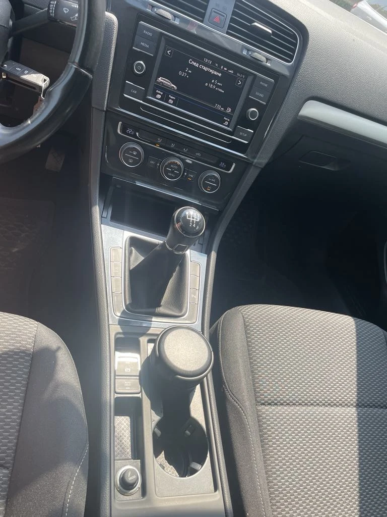 VW Golf 1.6TDI, снимка 11 - Автомобили и джипове - 50942472