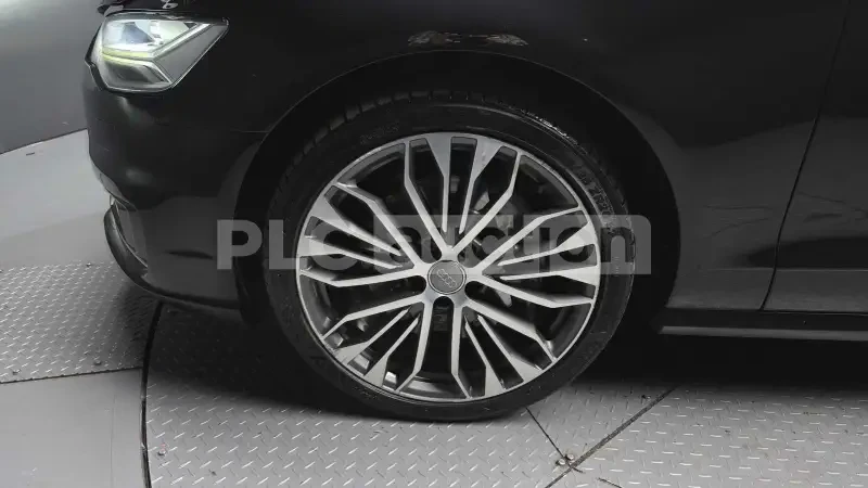 Audi A6 3.0TDI* HEAD-UP* DISTRONIC* ВКЛЮЧЕН ТЕХНОТЕСТ, снимка 14 - Автомобили и джипове - 54194768