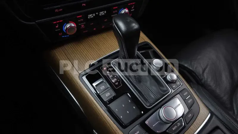 Audi A6 3.0TDI* HEAD-UP* DISTRONIC* ВКЛЮЧЕН ТЕХНОТЕСТ, снимка 8 - Автомобили и джипове - 54194768