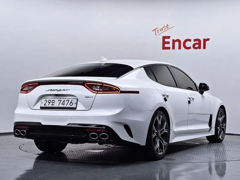 Kia Stinger 3.3 Turbo 2WD| 365к.с.| ВКЛ.ТЕХНОТЕСТ, снимка 2 - Автомобили и джипове - 55385488