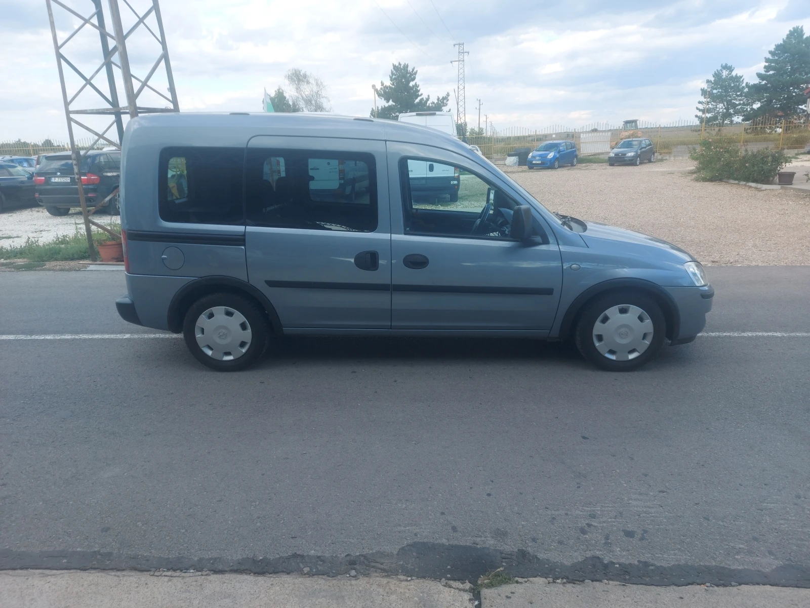 Opel Combo Arizona 1.3DTCI - изображение 4