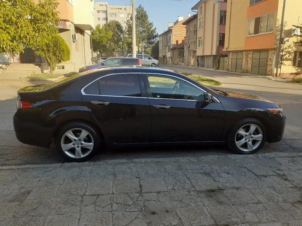 Honda Accord 2.0 Автоматик - изображение 3