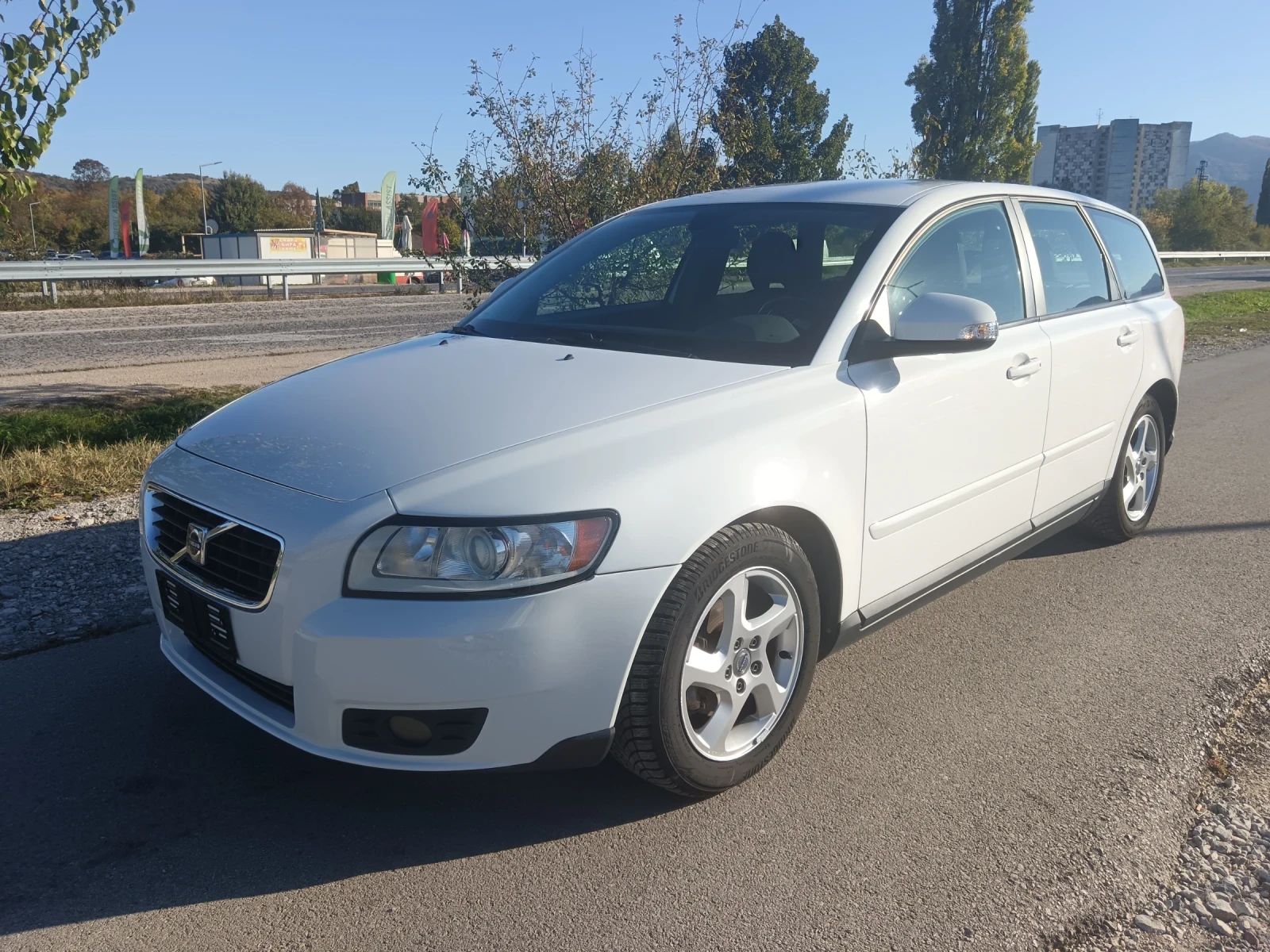 Volvo V50 FACELIFT - изображение 2