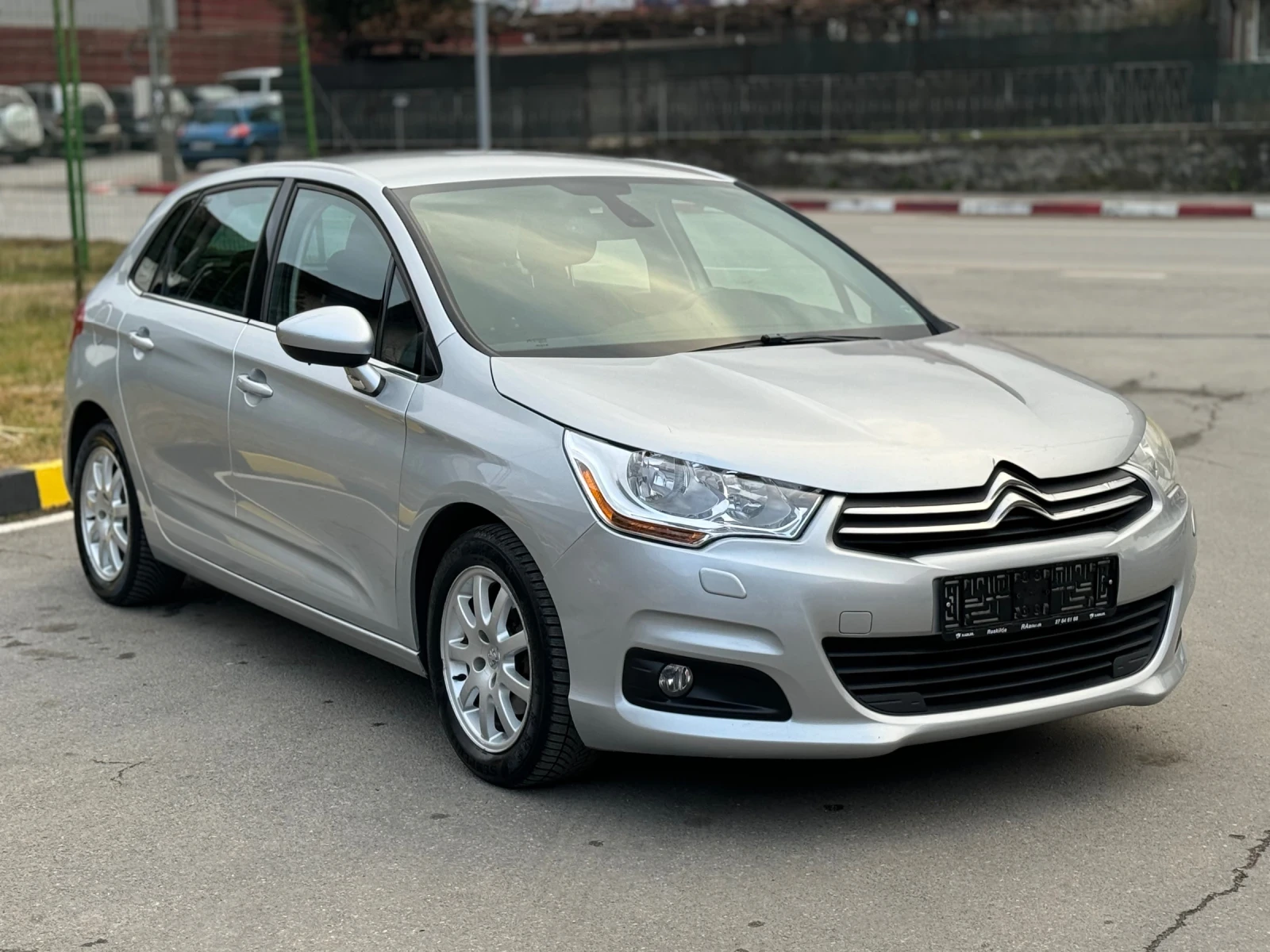 Citroen C4 1.6HDi Автоматик* Климатик* Лизинг - изображение 5