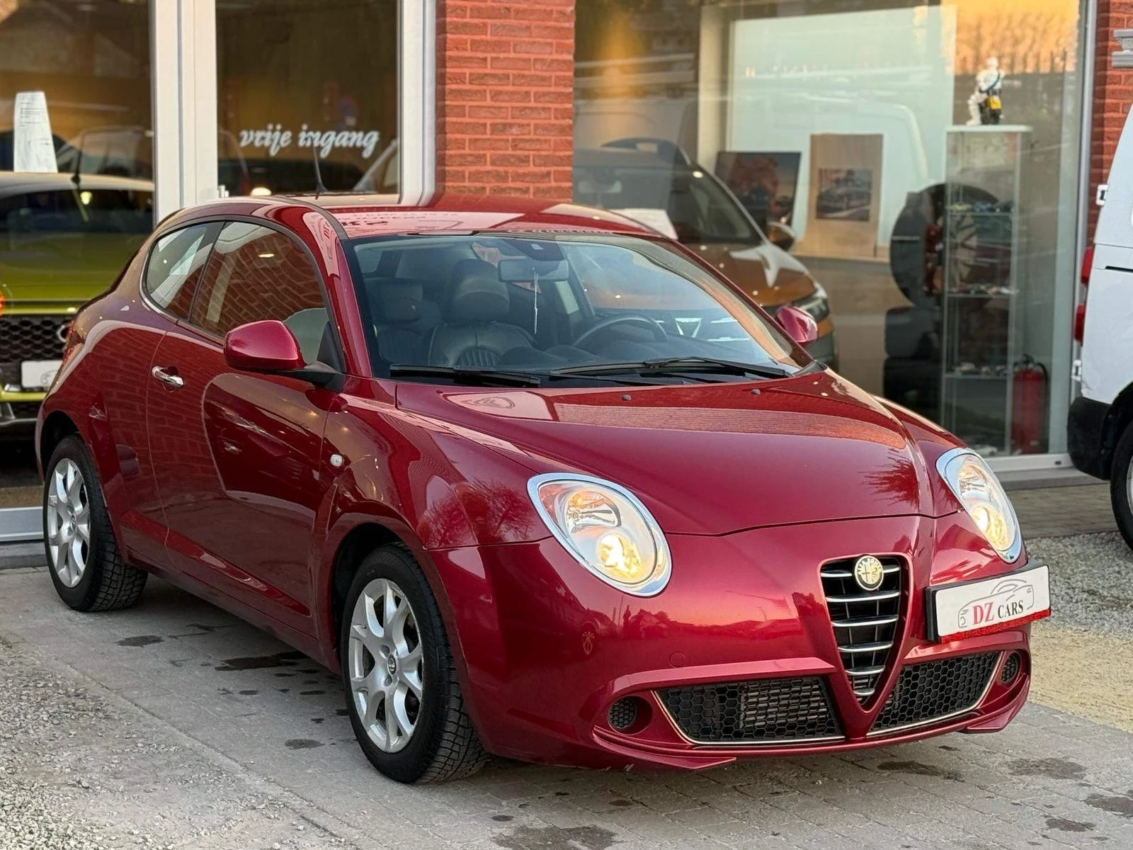 Alfa Romeo MiTo  - изображение 6