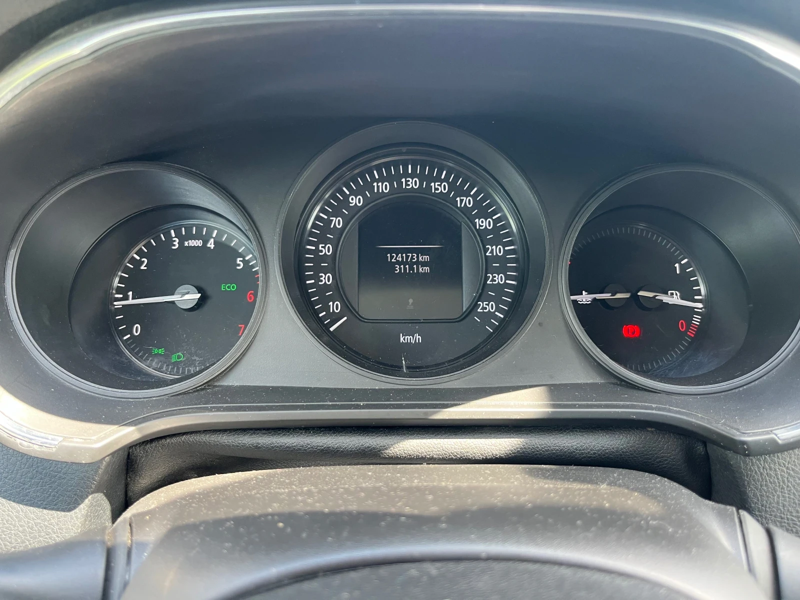 Renault Megane 1.2I - изображение 9