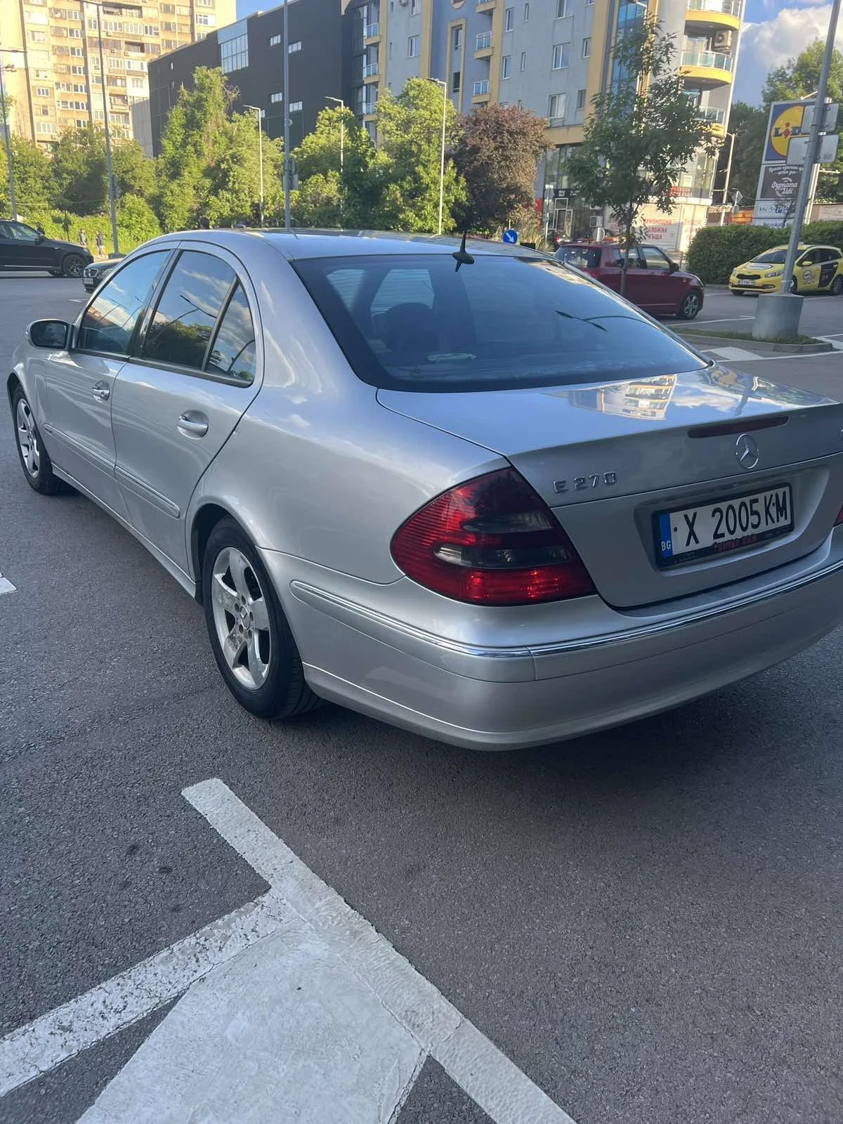 Mercedes-Benz E 270 Mercedes E270 - AVANTGARDE - кожа  - изображение 3
