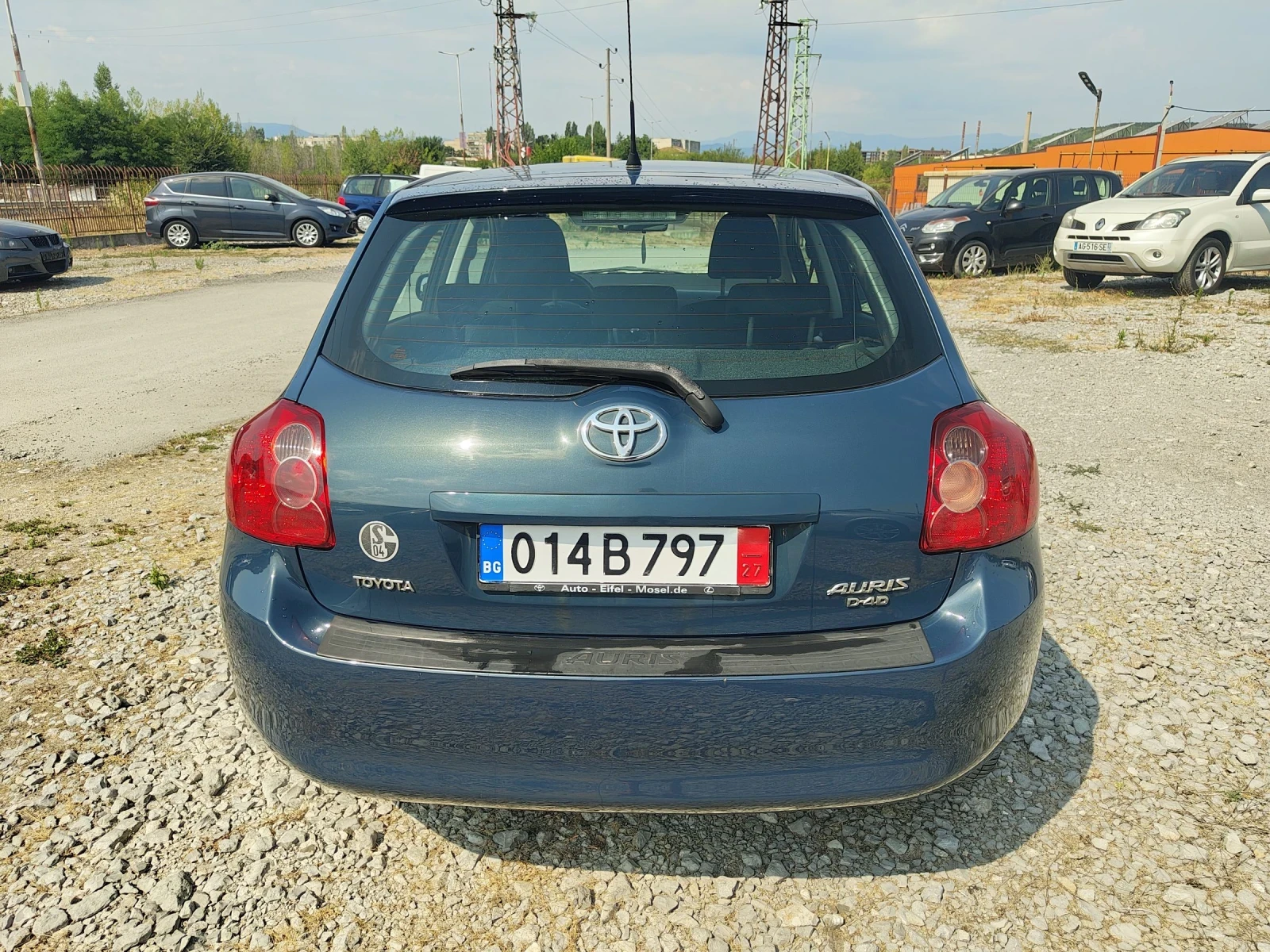 Toyota Auris 2.0 D-4D - изображение 6