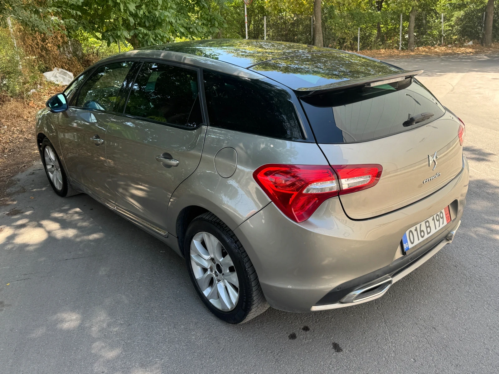 Citroen DS5 1.6 e-Hdi - изображение 7