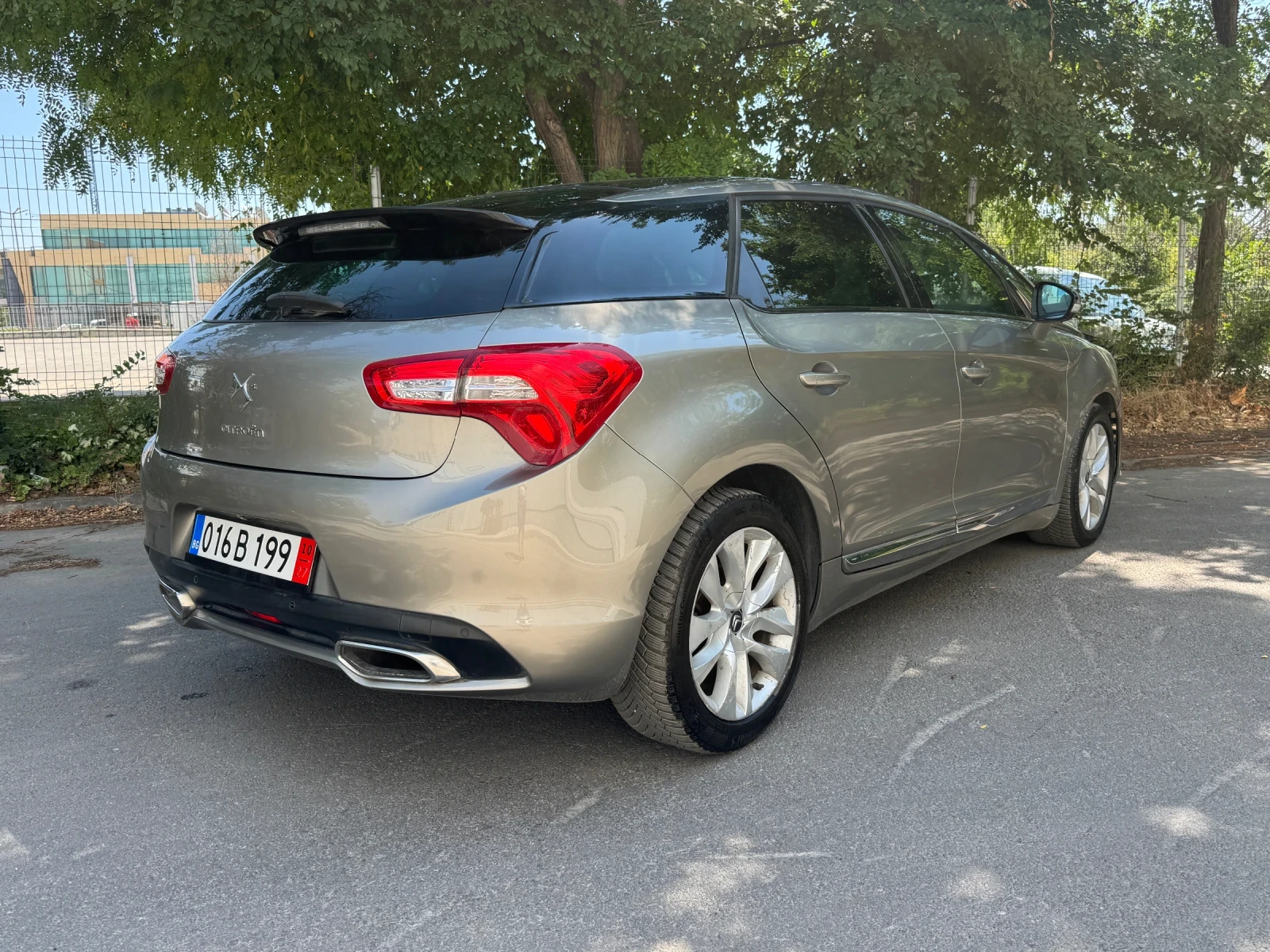 Citroen DS5 1.6 e-Hdi - изображение 5