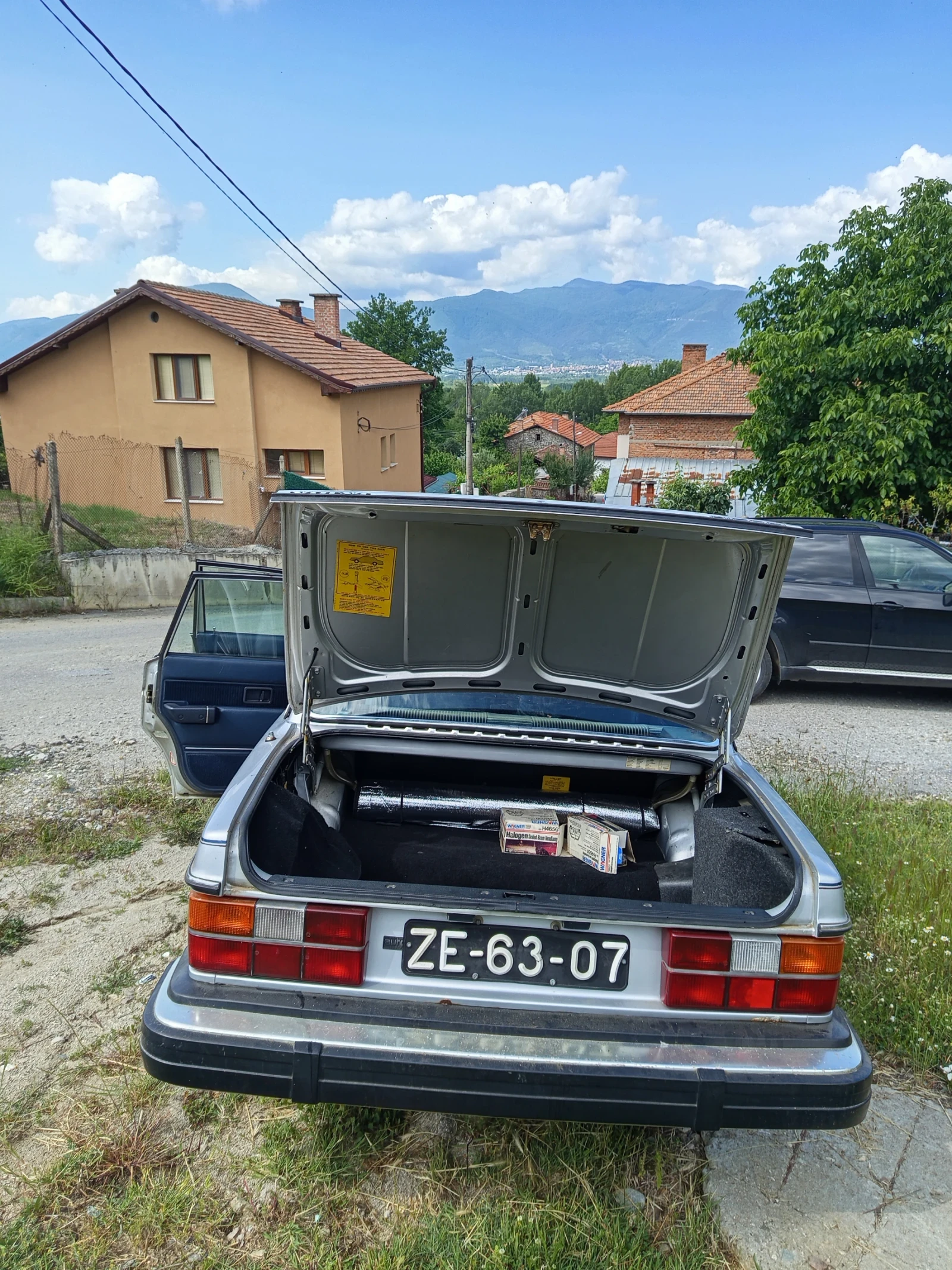 Volvo 244 Седан  - изображение 4
