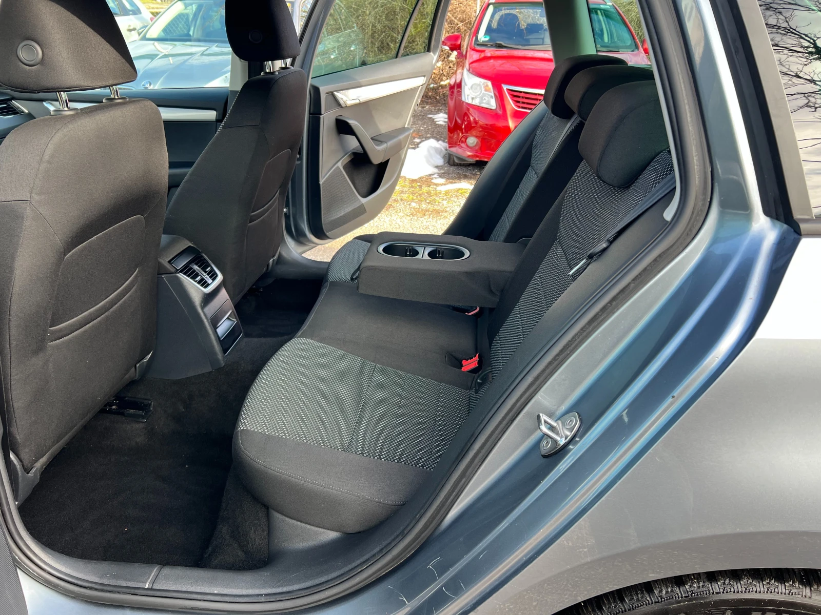 Skoda Octavia 2.0 TDI 4x4 165000 km | Mobile.bg � ����������� 11