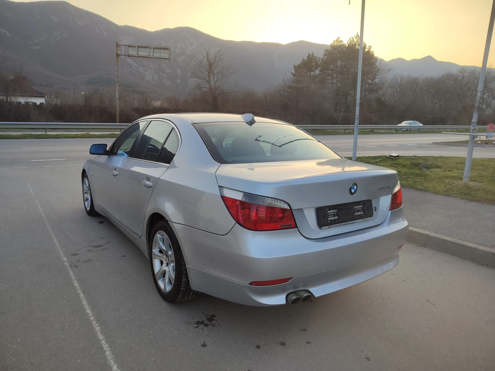 BMW 530 530d 218cv, снимка 5 - Автомобили и джипове - 53881787