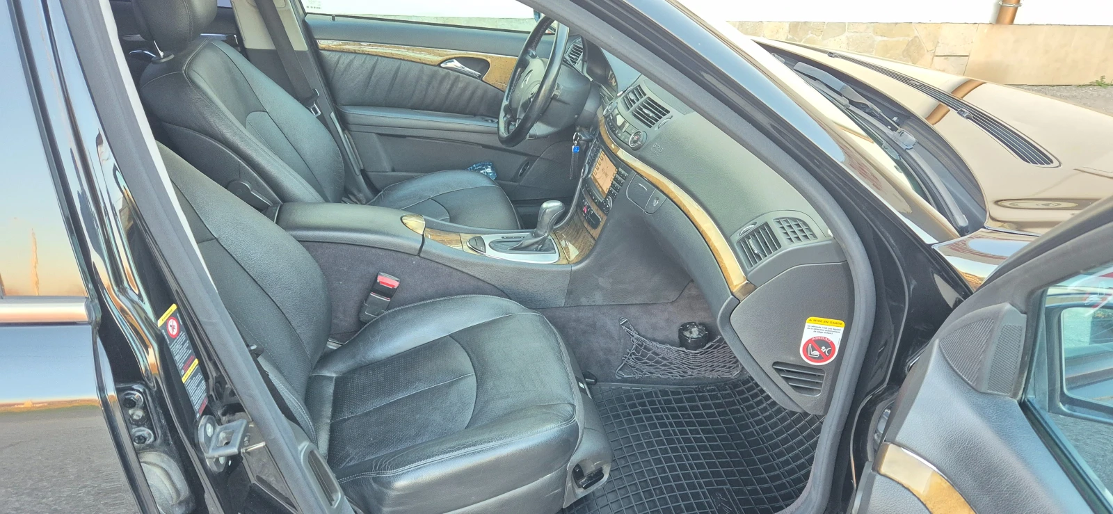 Mercedes-Benz E 280 3.0-cdi* 7gТроник* Нави* Кожа* Седан* , снимка 4 - Автомобили и джипове - 53905772