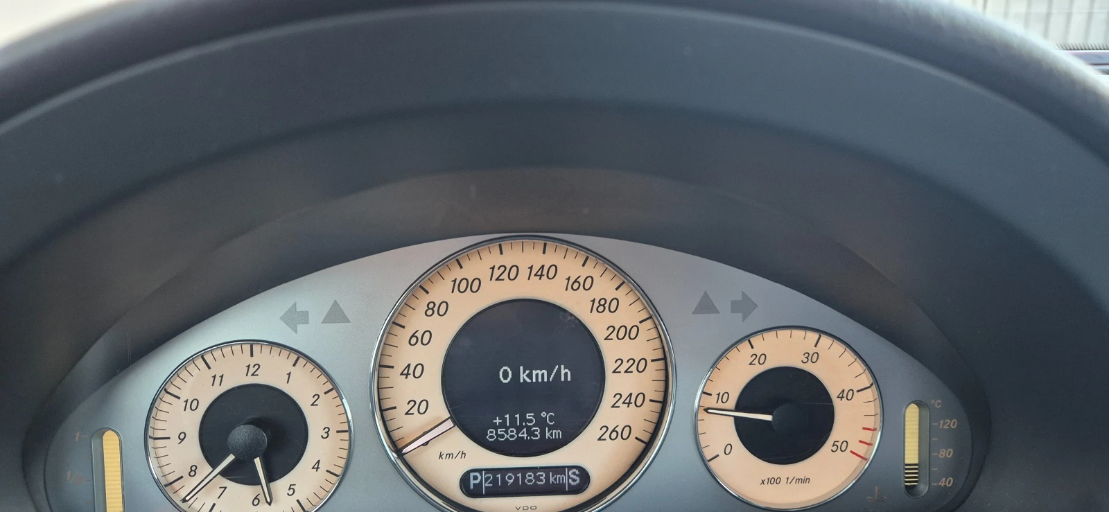 Mercedes-Benz E 280 3.0-cdi* 7gТроник* Нави* Кожа* Седан* , снимка 7 - Автомобили и джипове - 53905772