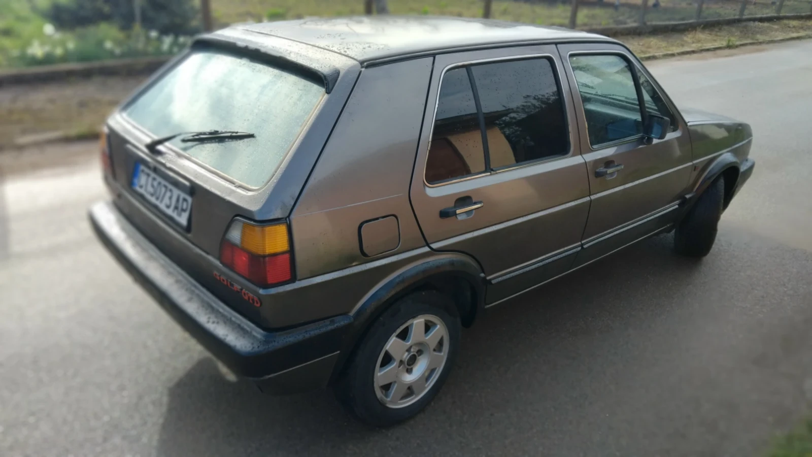 VW Golf 1.6 TD/65коня, снимка 12 - Автомобили и джипове - 54240572