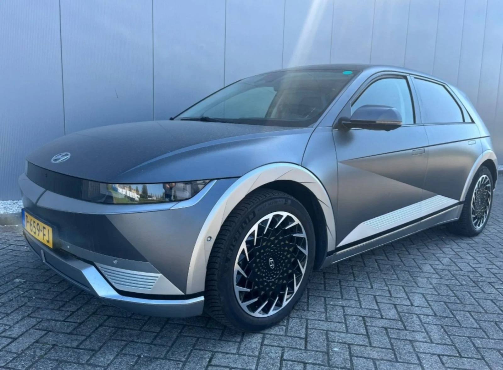 Hyundai Ioniq 5 72, 6KWh/4WD/Uniq/Pano/Bosse | Mobile.bg � ����������� 5