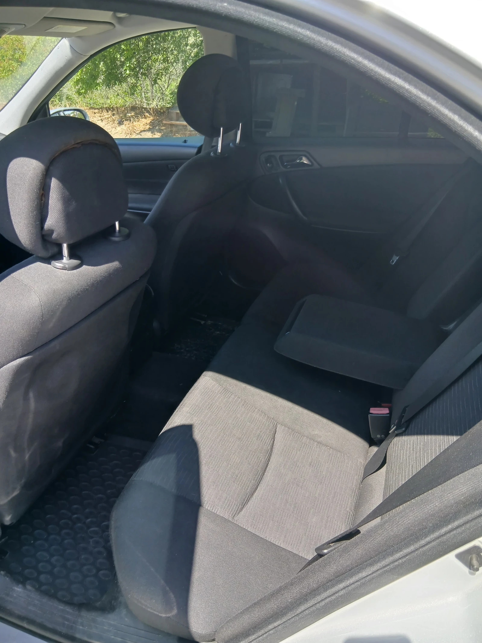 Mercedes-Benz C 220, снимка 10 - Автомобили и джипове - 54301048