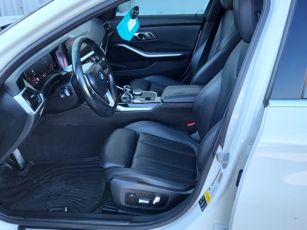 BMW 330 xDrive* AвтоКредит * (ЦЕНА ДО БГ), снимка 6 - Автомобили и джипове - 54445021