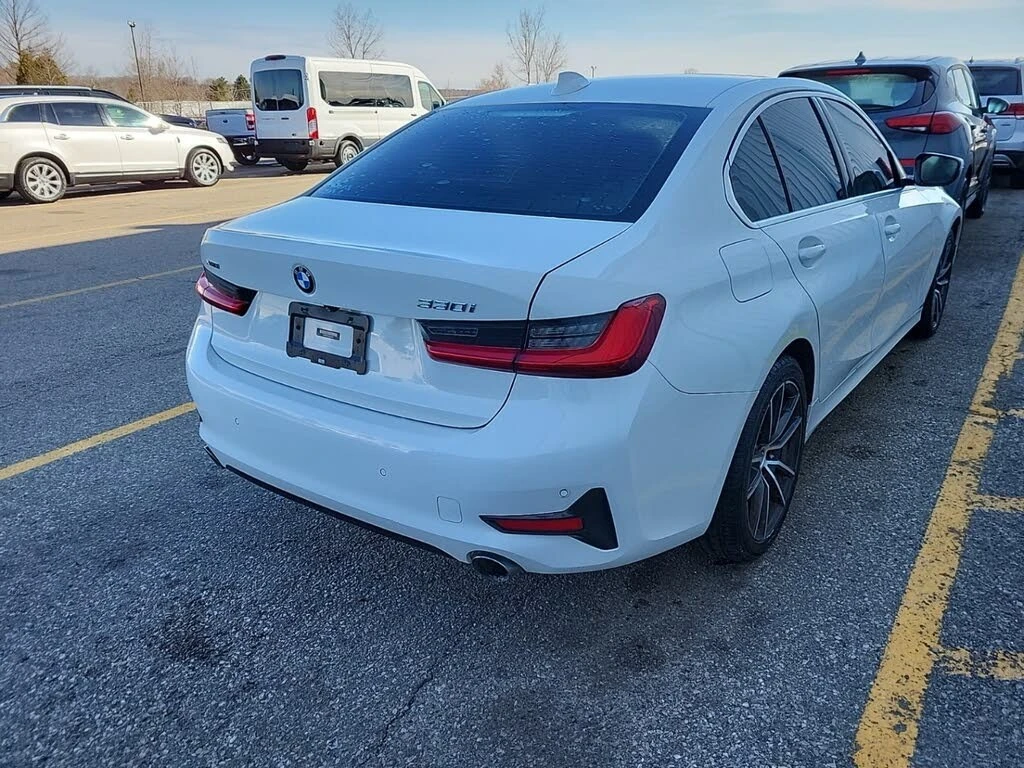 BMW 330 xDrive* AвтоКредит * (ЦЕНА ДО БГ), снимка 5 - Автомобили и джипове - 54445021